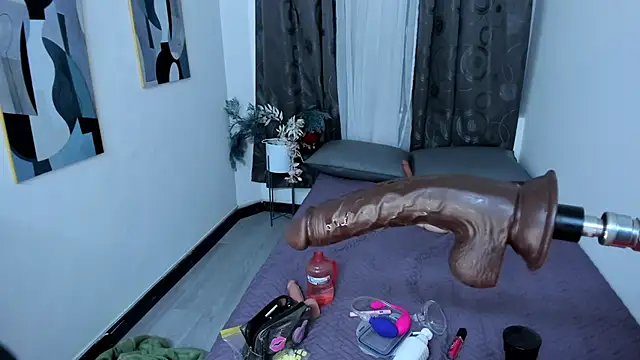 Snapshot of Angie_Will chatting on 01/21/25, 01:08 Angie Will online show from 01/21/25, 01:08