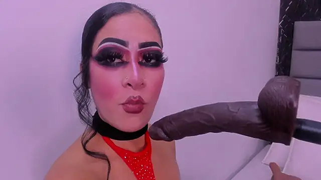 Snapshot of Angie_Will chatting on 10/15/25, 08:42 Angie Will online show from 10/15/25, 08:42