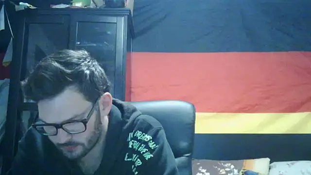 Snapshot of Die-geile-Sau chatting on 06/16/26, 07:27 Die-geile-Sau online show from 06/16/26, 07:27