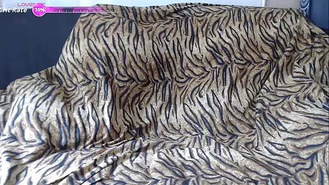 Kinky Butterfly online show from 04/15/26, 09:27