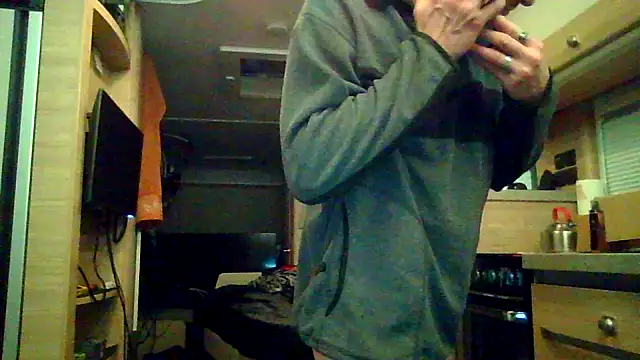 Snapshot of Ebinator666 chatting on 09/24/25, 11:30 Ebinator666 online show from 09/24/25, 11:30