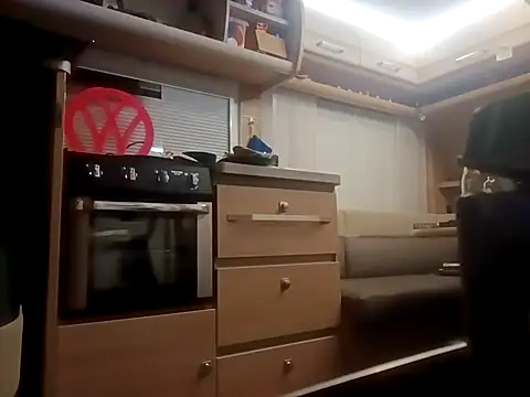 Snapshot of Ebinator666 chatting on 10/04/25, 12:41 Ebinator666 online show from 10/04/25, 12:41