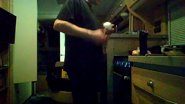 Snapshot of Ebinator666 chatting on 10/22/25, 10:53 Ebinator666 online show from 10/22/25, 10:53