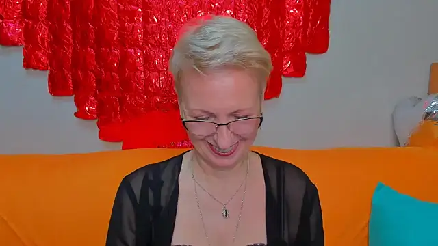 iamyourdream89 online show from 02/11/26, 12:32