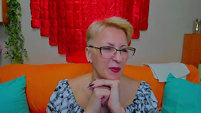 iamyourdream89 online show from 02/16/26, 06:26