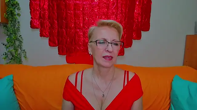 iamyourdream89 online show from 03/03/26, 02:56