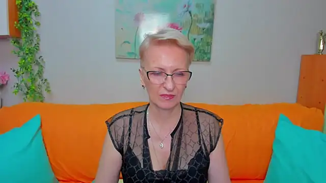 iamyourdream89 online show from 04/08/26, 12:38