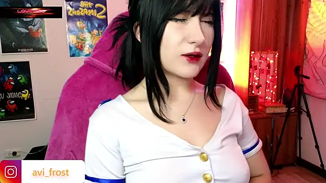 Snapshot of avi_frost chatting on 01/11/25, 10:08 avi frost online show from 01/11/25, 10:08