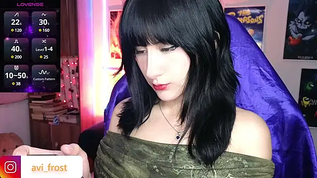 Snapshot of avi_frost chatting on 03/14/25, 05:59 avi frost online show from 03/14/25, 05:59