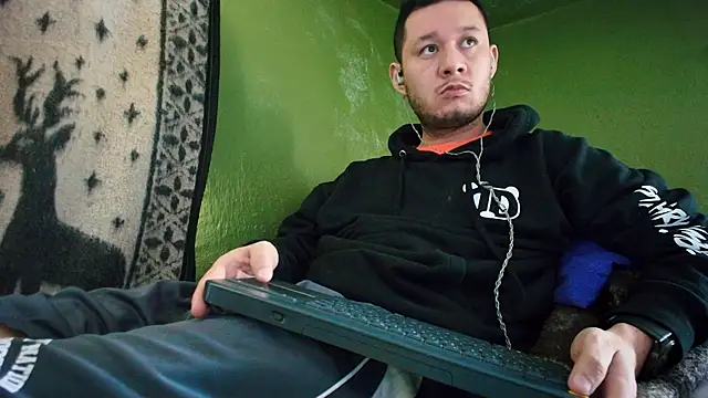 sweet cock28 online show from 01/10/25, 03:58