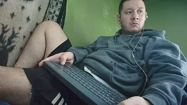 sweet cock28 online show from 09/27/25, 03:28