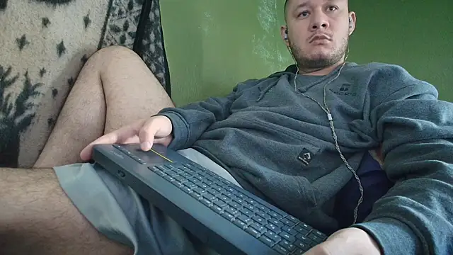 sweet cock28 online show from 10/03/25, 03:31