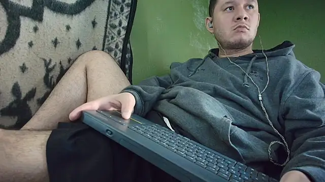 sweet cock28 online show from 10/27/25, 03:27