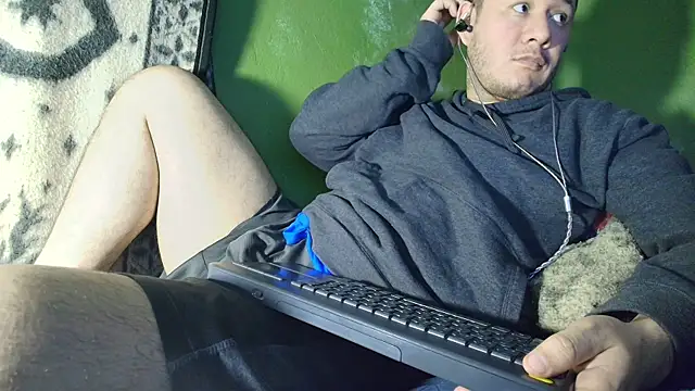 sweet cock28 online show from 12/21/25, 04:30