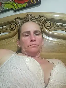 Snapshot of SeductionSilera chatting on 01/22/25, 04:13 SeductionSilera online show from 01/22/25, 04:13