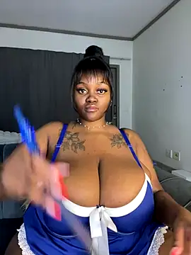 Yung-Missy online show from 10/12/25, 01:59