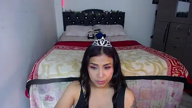 Snapshot of pinky_violeta chatting on 10/17/25, 12:52 pinky violeta online show from 10/17/25, 12:52