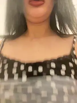 Sarahkhaalifa online show from 03/02/26, 09:10