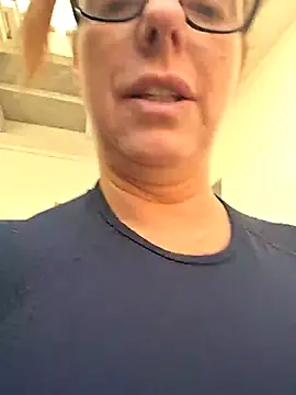 Susycachonda1 online show from 04/23/26, 07:52