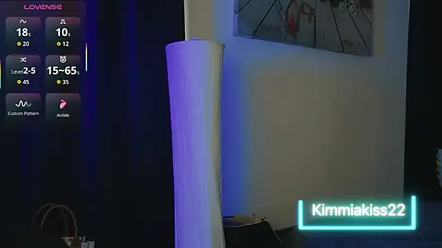 kimmiakiss22 online show from 09/10/25, 11:38