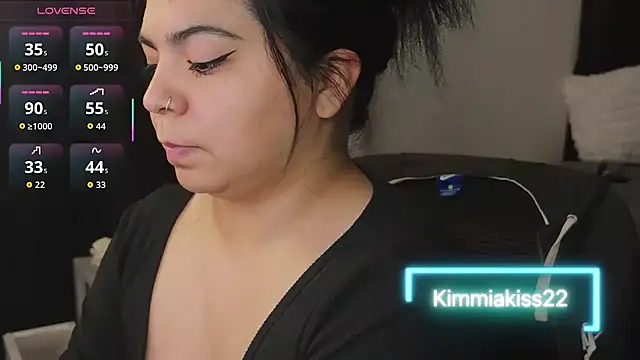 kimmiakiss22 online show from 09/19/25, 11:49