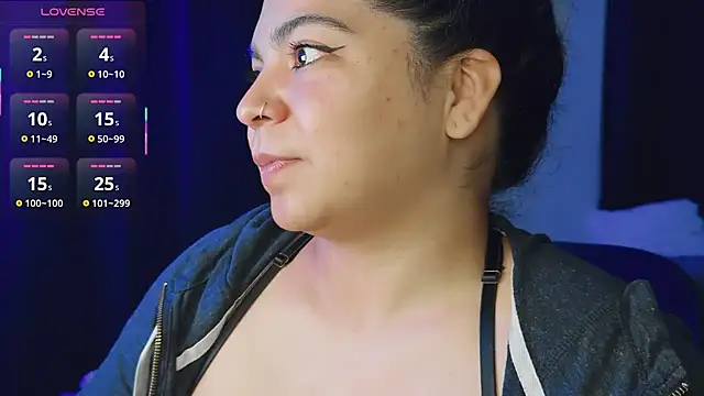 kimmiakiss22 online show from 09/21/25, 12:56