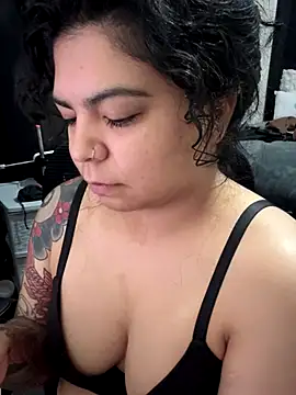 kimmiakiss22 online show from 10/11/25, 08:18