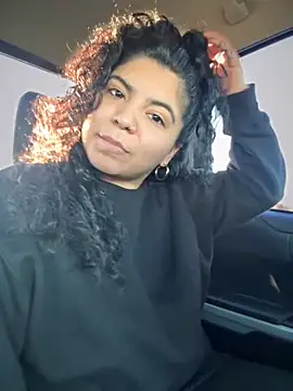 kimmiakiss22 online show from 11/02/25, 10:34