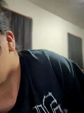 kimmiakiss22 online show from 11/19/25, 10:43