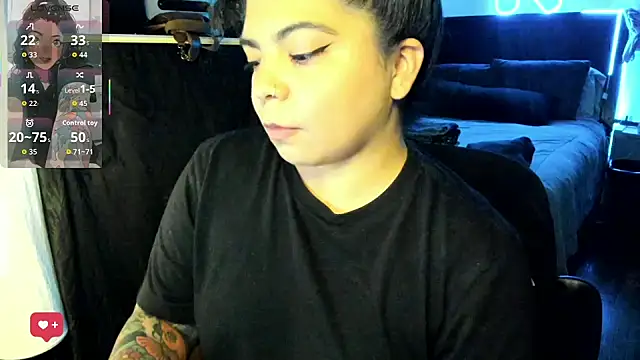 kimmiakiss22 online show from 04/09/26, 11:54