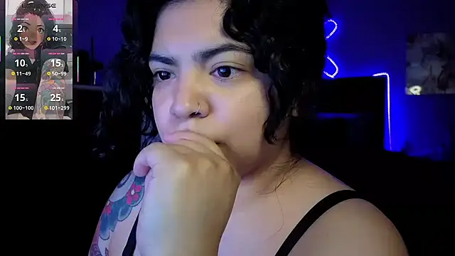 kimmiakiss22 online show from 05/17/26, 02:20