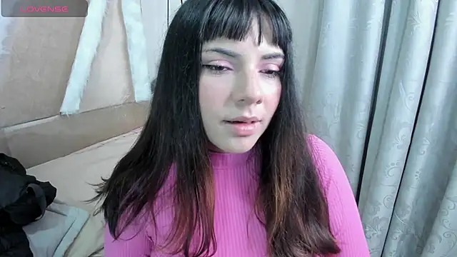 xhinata hyugax online show from 12/19/25, 11:01