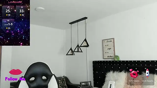 natasha logan  online show from 02/08/25, 04:03