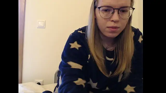 bitetwin online show from 11/29/25, 03:04