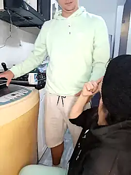 catire2323 online show from 03/06/25, 01:57