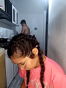 catire2323 online show from 10/26/25, 01:11