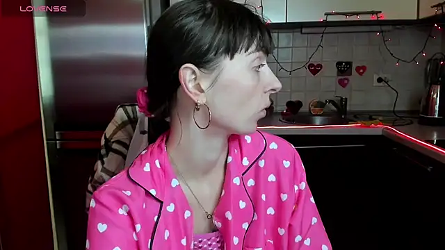 TayanaJons online show from 02/17/25, 10:51