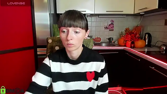 TayanaJons online show from 10/22/25, 06:57