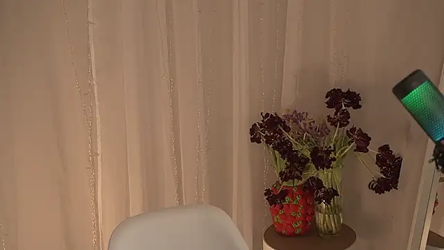 Snapshot of Poni_DII chatting on 03/16/26, 10:30 Poni DII online show from 03/16/26, 10:30