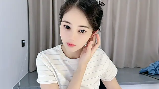 Snapshot of Judy520 chatting on 05/28/26, 12:57 Judy520 online show from 05/28/26, 12:57