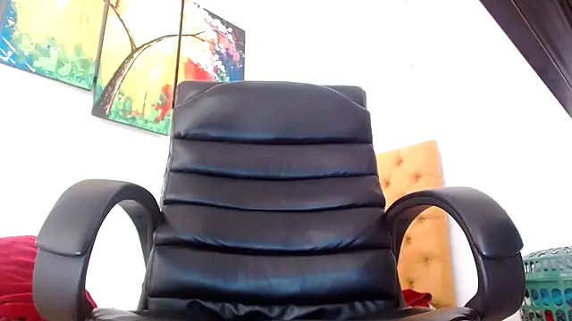 Snapshot of christian_colombian1 chatting on 12/07/24, 09:11 christian colombian1 online show from 12/07/24, 09:11