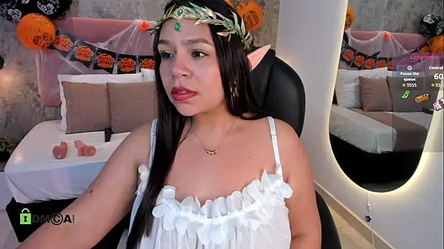 Catilica  sweetx online show from 10/31/25, 08:43