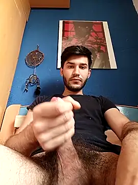 Snapshot of Esti02 chatting on 09/27/25, 07:57 Esti02 online show from 09/27/25, 07:57