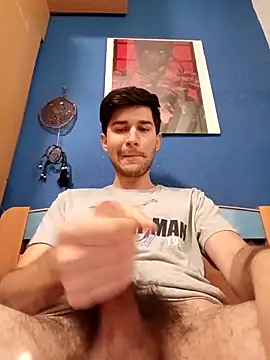 Snapshot of Esti02 chatting on 10/06/25, 09:18 Esti02 online show from 10/06/25, 09:18