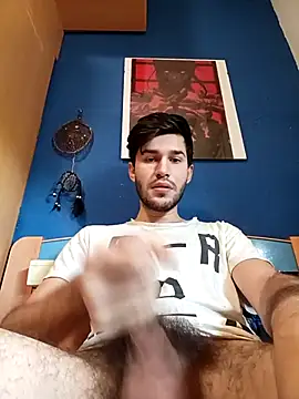 Snapshot of Esti02 chatting on 10/15/25, 11:43 Esti02 online show from 10/15/25, 11:43