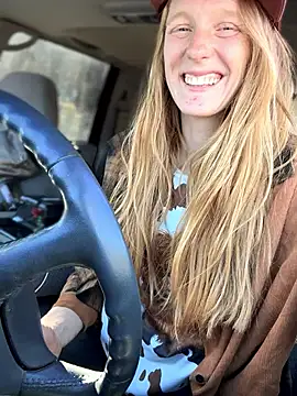 GoldenFlameGoddess online show from 01/18/26, 07:17