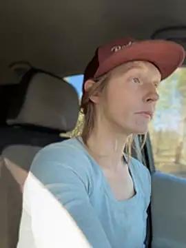 GoldenFlameGoddess online show from 03/07/26, 11:57