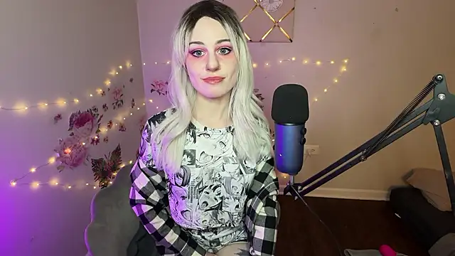 Starr1123 online show from 02/03/26, 04:43