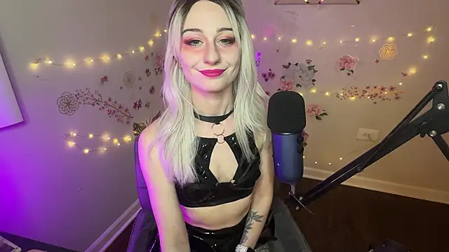 Starr1123 online show from 04/15/26, 04:08