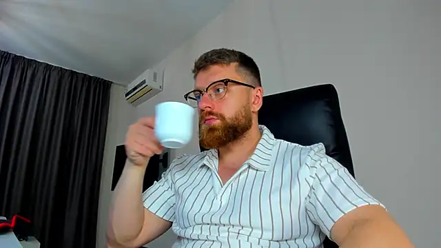 Findom guy online show from 04/21/26, 12:00